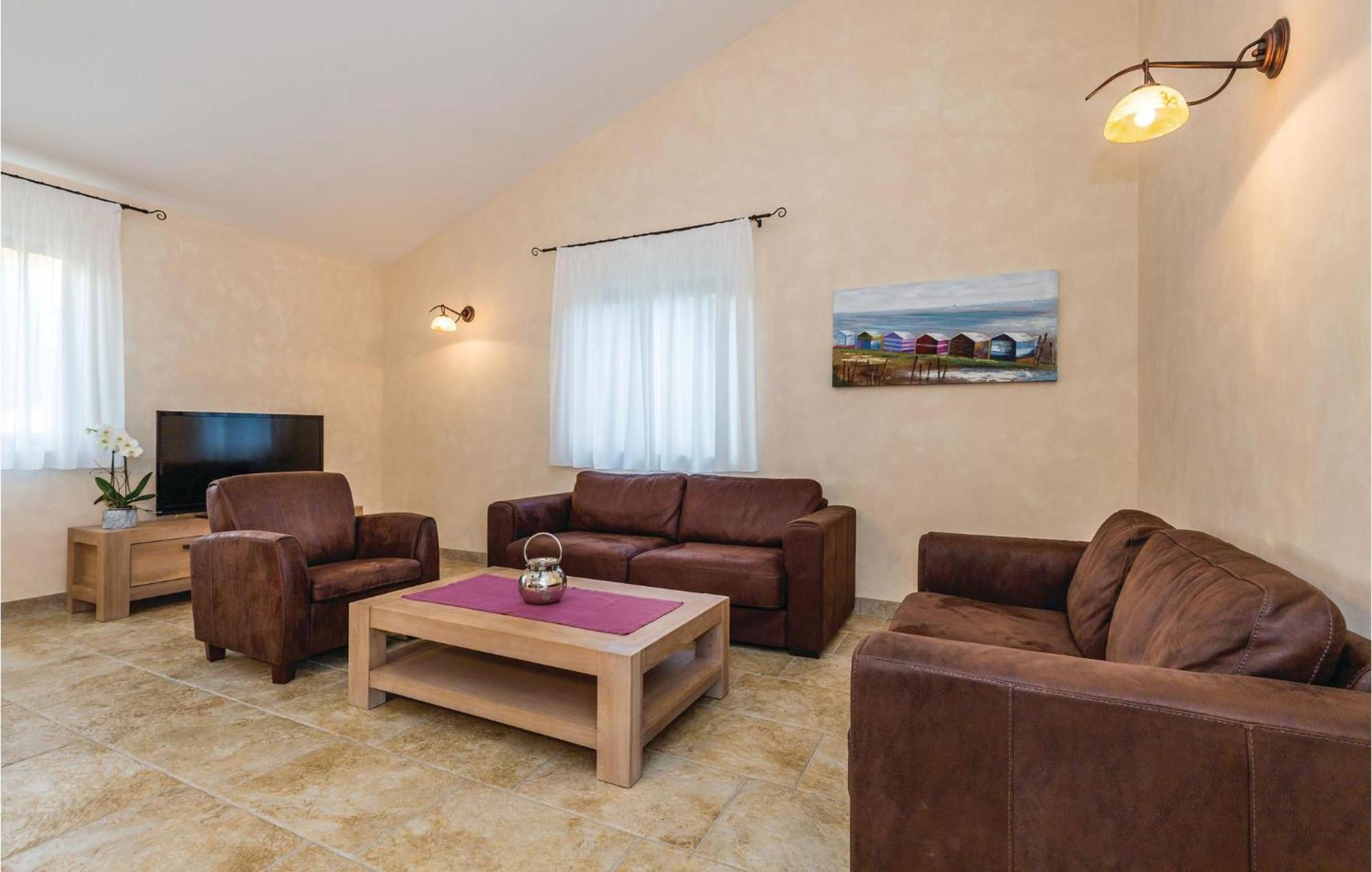 Beautiful Home In Turcic With Wifi Вантачичи Экстерьер фото